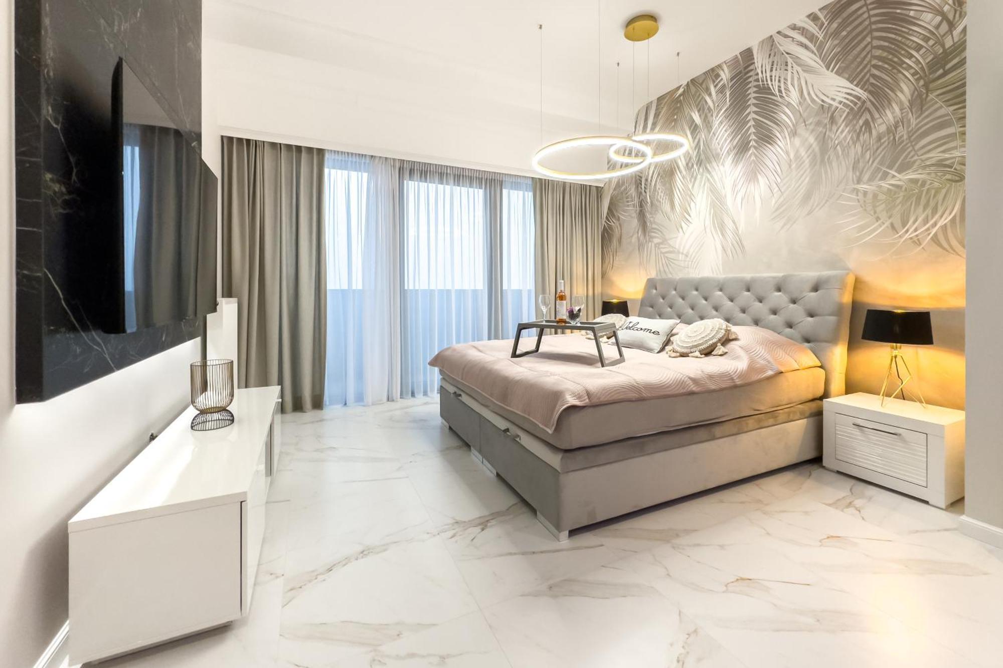 Hanza Tower Apartment No. 524 - Swimming Pool, Jacuzzi, Balcony Szczecin Buitenkant foto