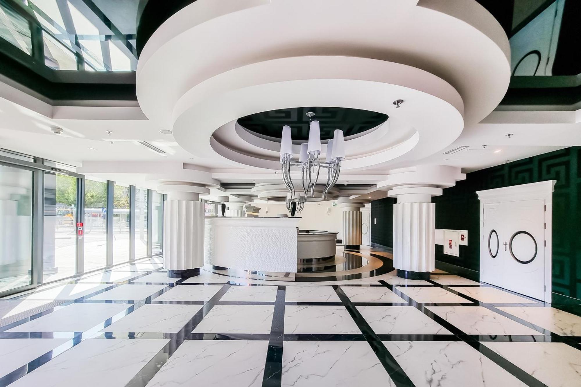 Hanza Tower Apartment No. 524 - Swimming Pool, Jacuzzi, Balcony Szczecin Buitenkant foto