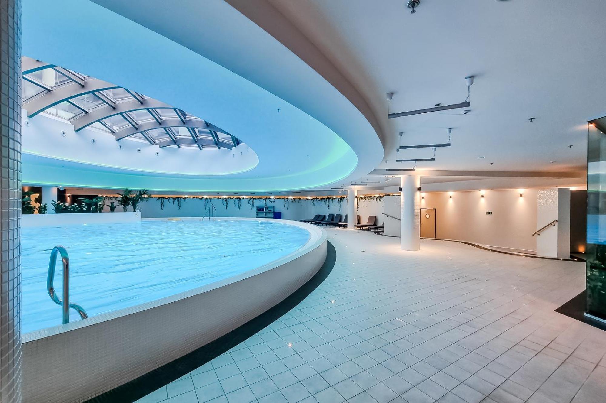 Hanza Tower Apartment No. 524 - Swimming Pool, Jacuzzi, Balcony Szczecin Buitenkant foto